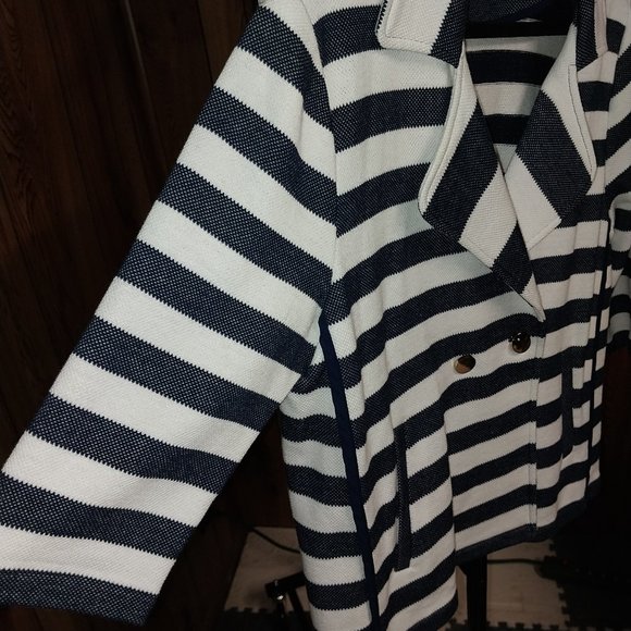 0115 - Zenergy by Chico's Navy/Ivory Blazer (2 / L) - Picture 2 of 4